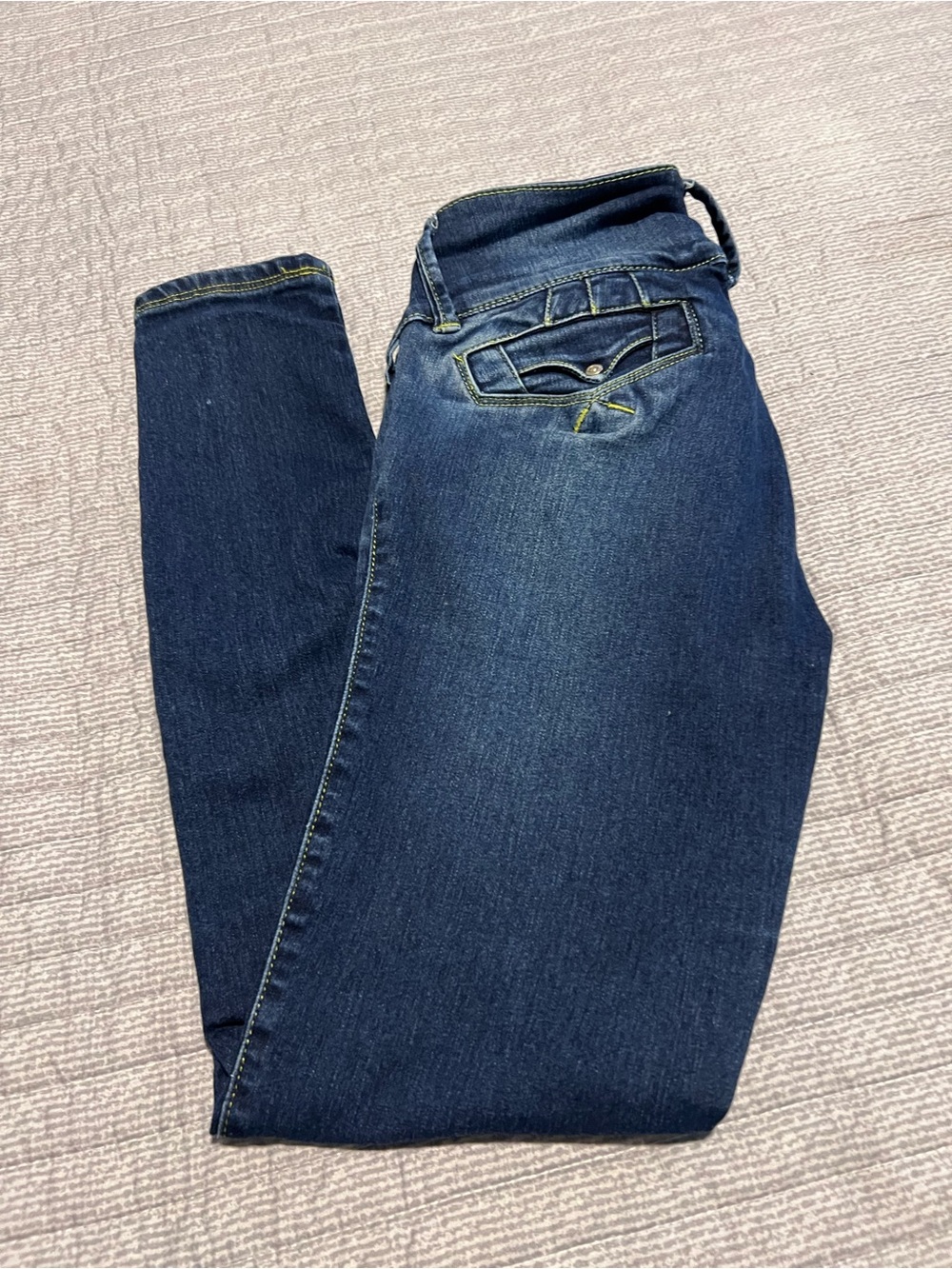 High-Rise Dark Blue Skinny Jeans with Triple-Button Front - Picture 2 of 3